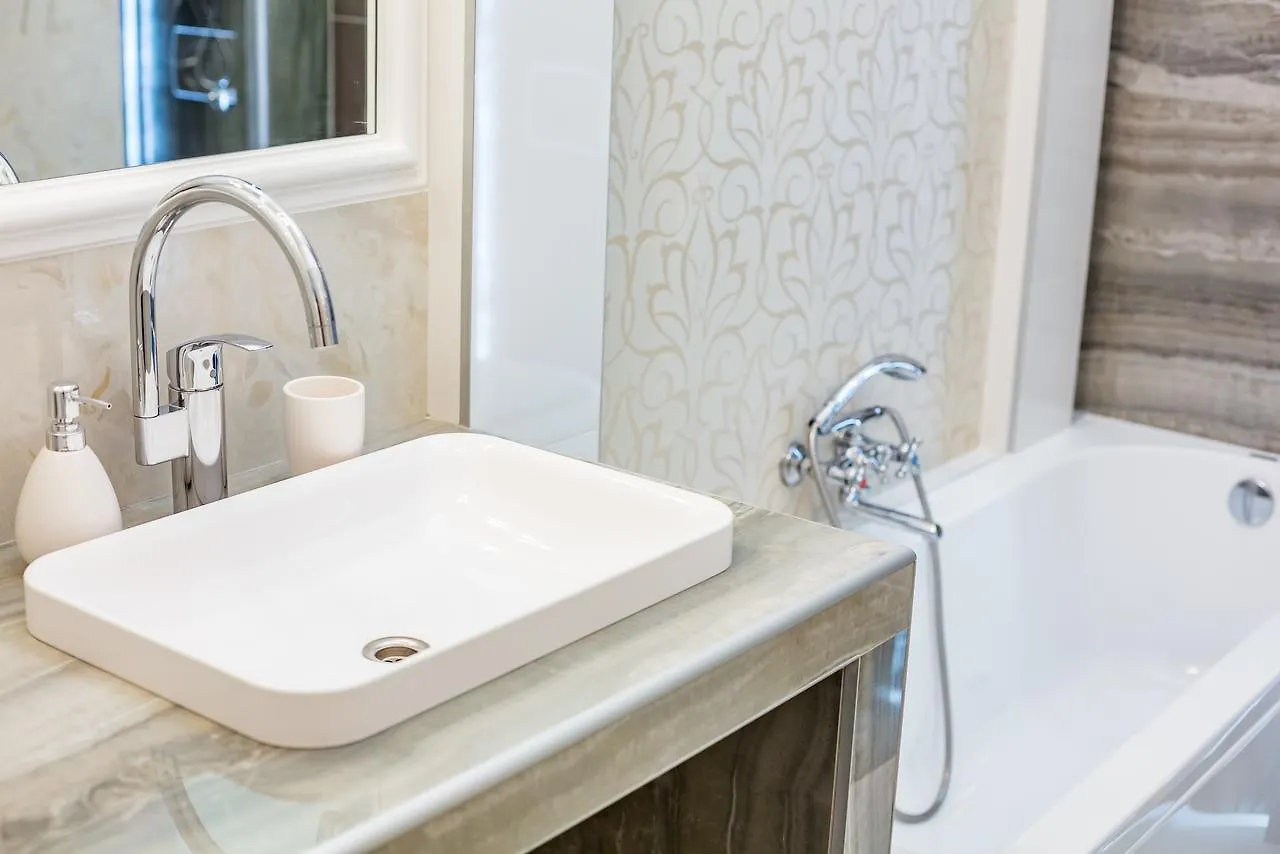 Leogrand Deluxe Apartments On Doroshenka 17 Lviv 0*,  Ukraine