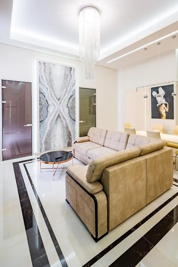 Leogrand Deluxe Apartments On Doroshenka 17 location
